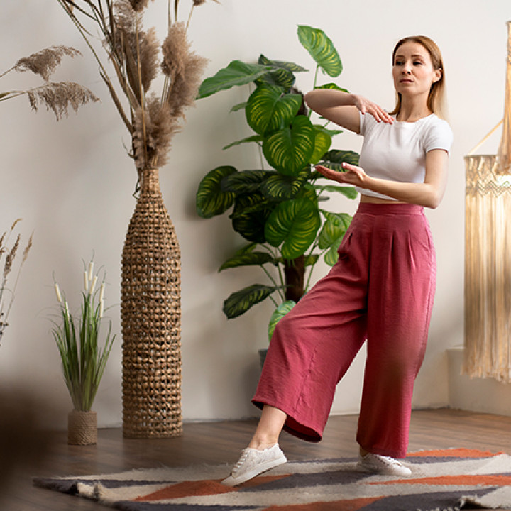 Styling Tips for Mixing Comfort and Chic